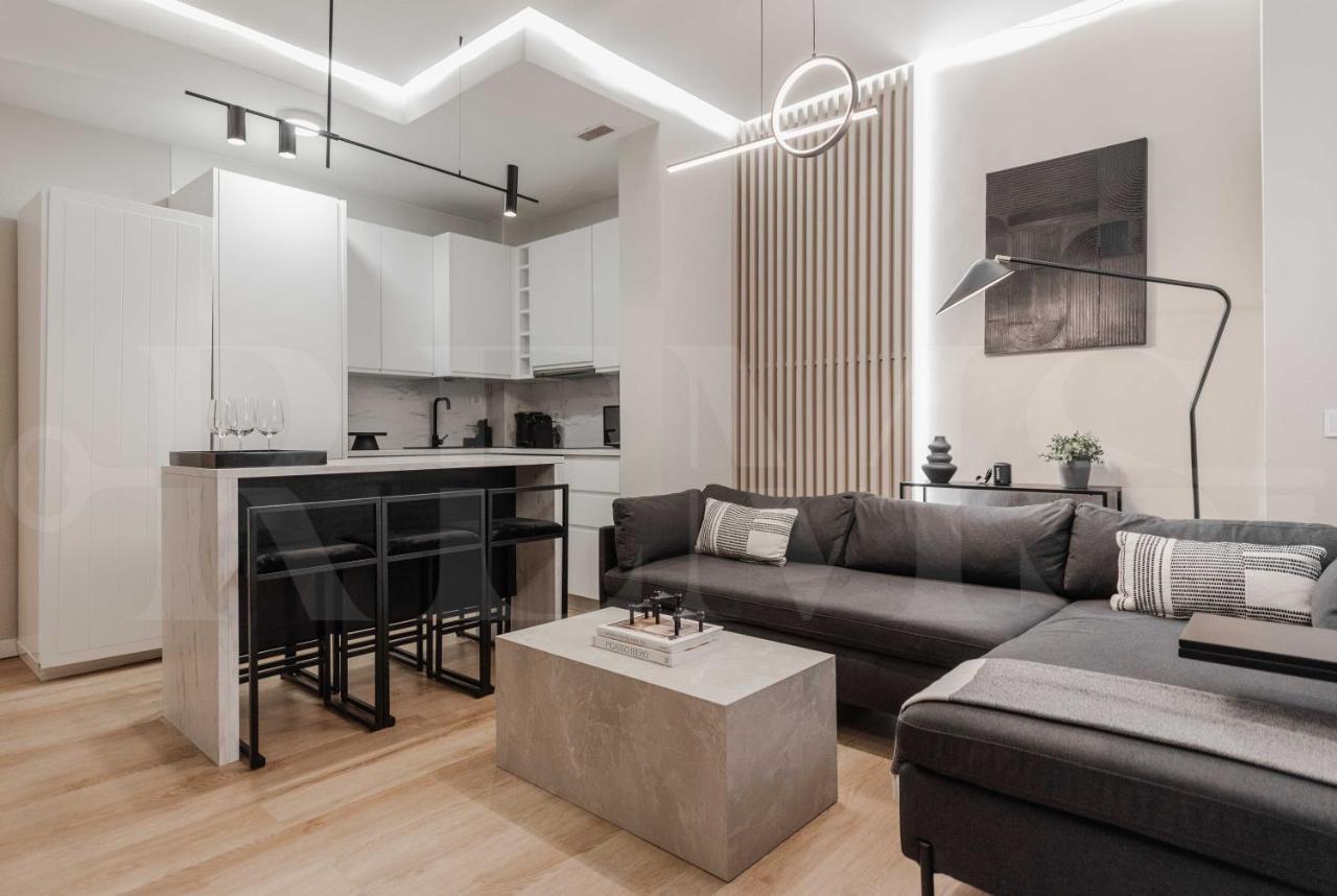 Contemporary Minimalist Apartment By Rems Malaga Zewnętrze zdjęcie